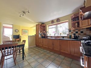 Photo 17- click for photo gallery